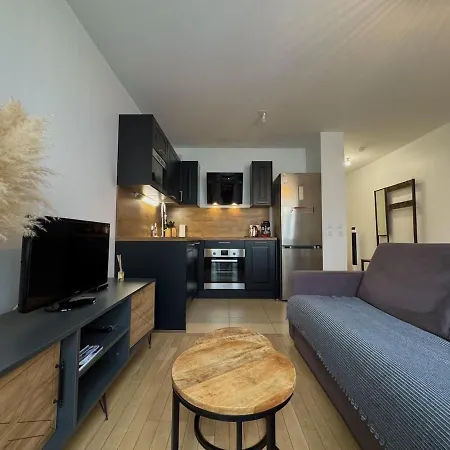 Appartement Charming & New Near Paris Houilles