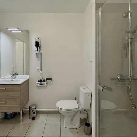 Charming & New Near Paris Appartement